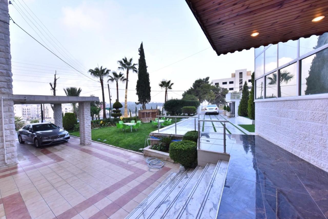 Al Farooq Hotel Apartments Амман Екстер'єр фото