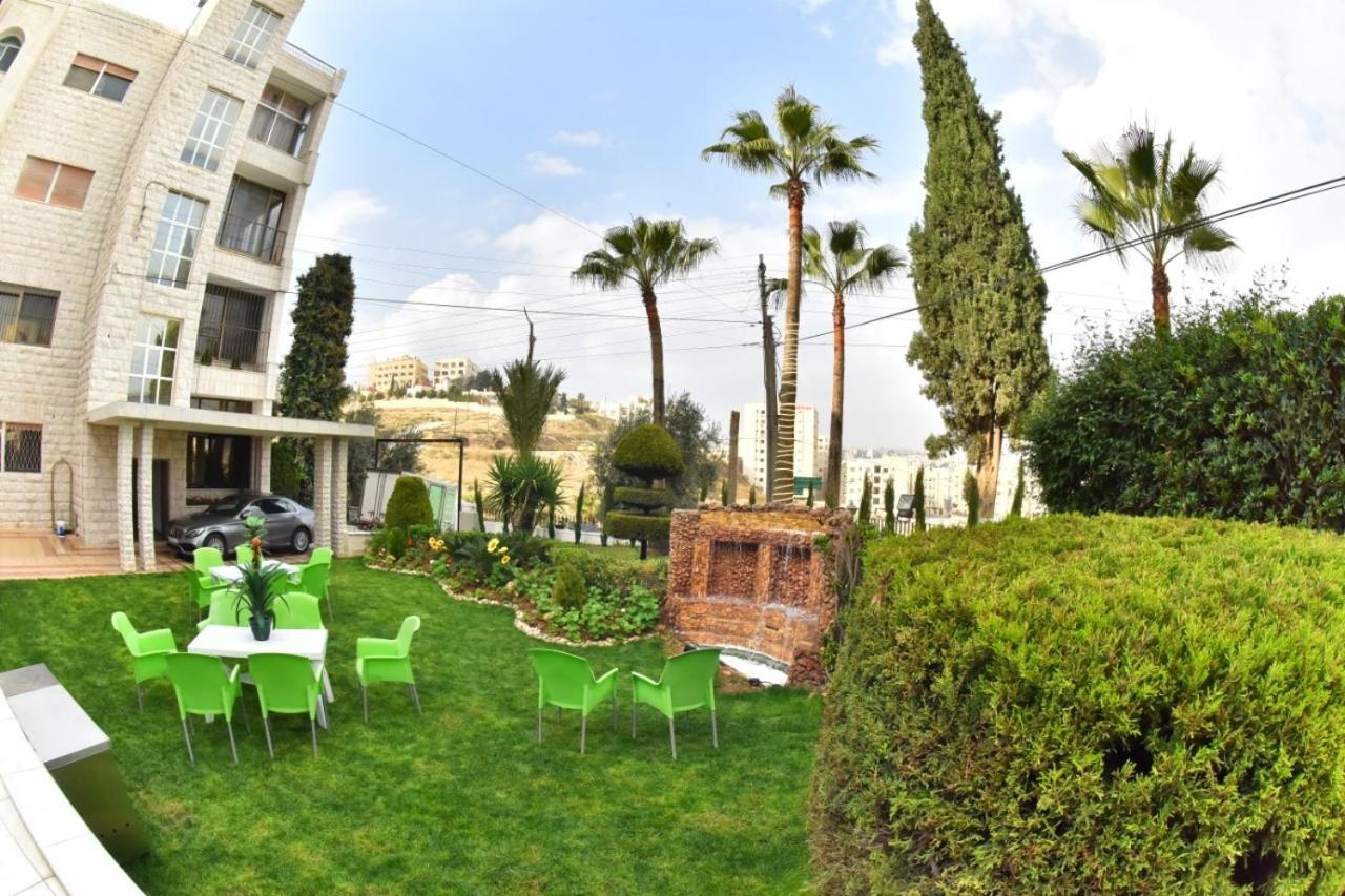 Al Farooq Hotel Apartments Амман Екстер'єр фото