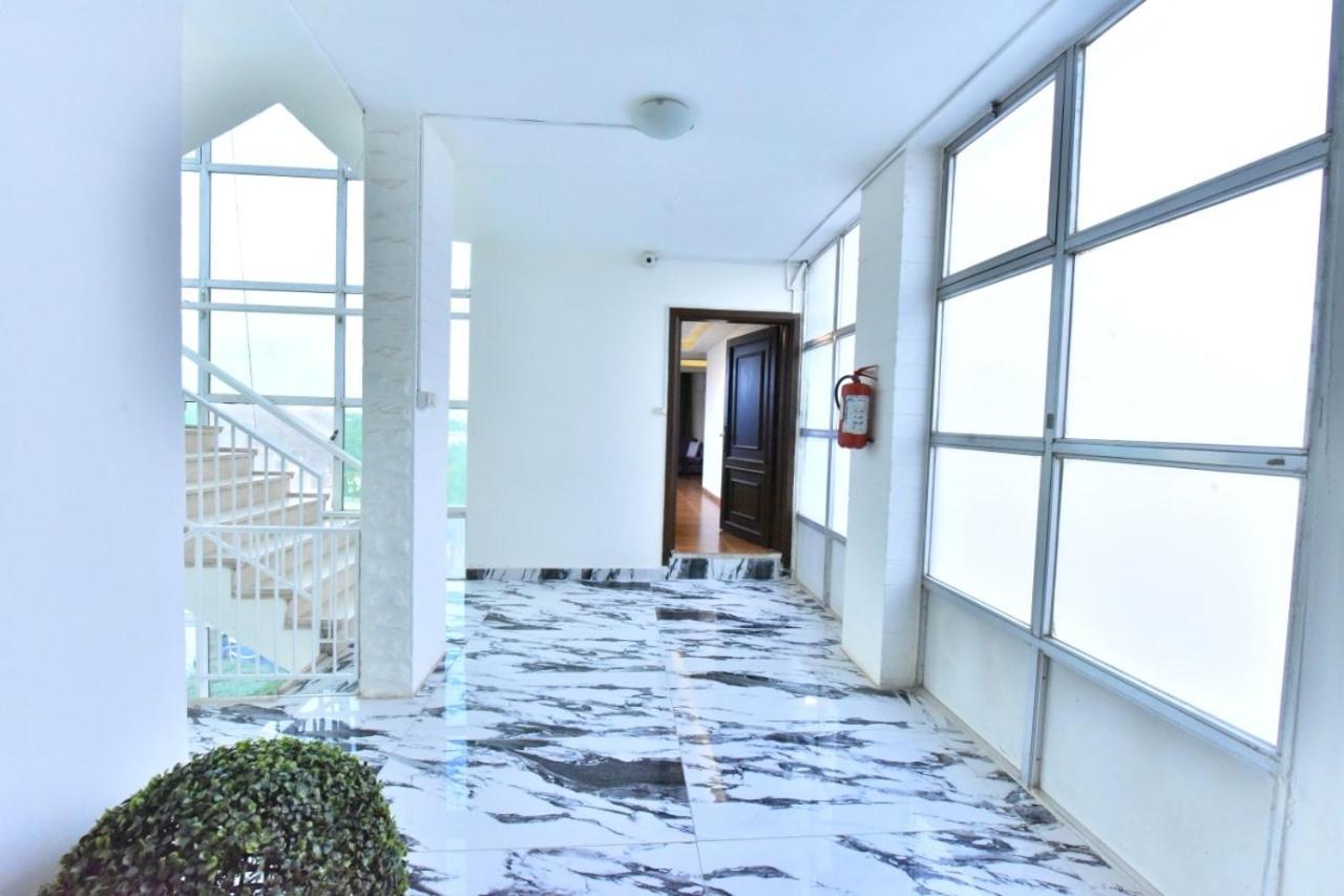 Al Farooq Hotel Apartments Амман Екстер'єр фото