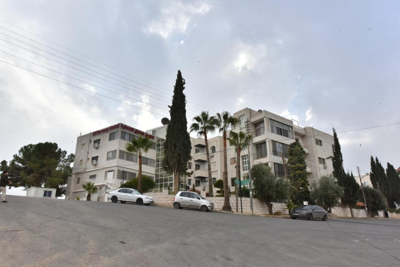 Al Farooq Hotel Apartments Амман Екстер'єр фото