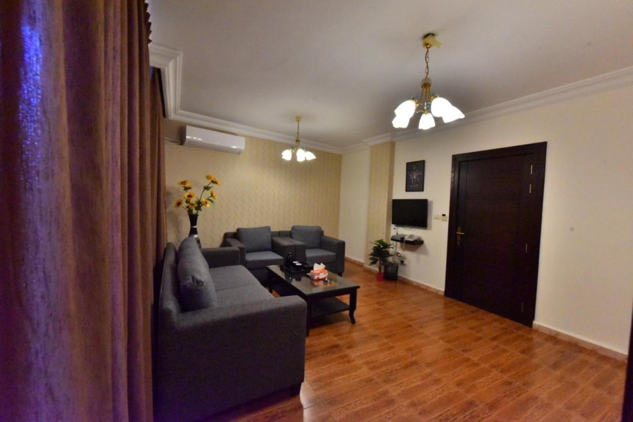 Al Farooq Hotel Apartments Амман Екстер'єр фото