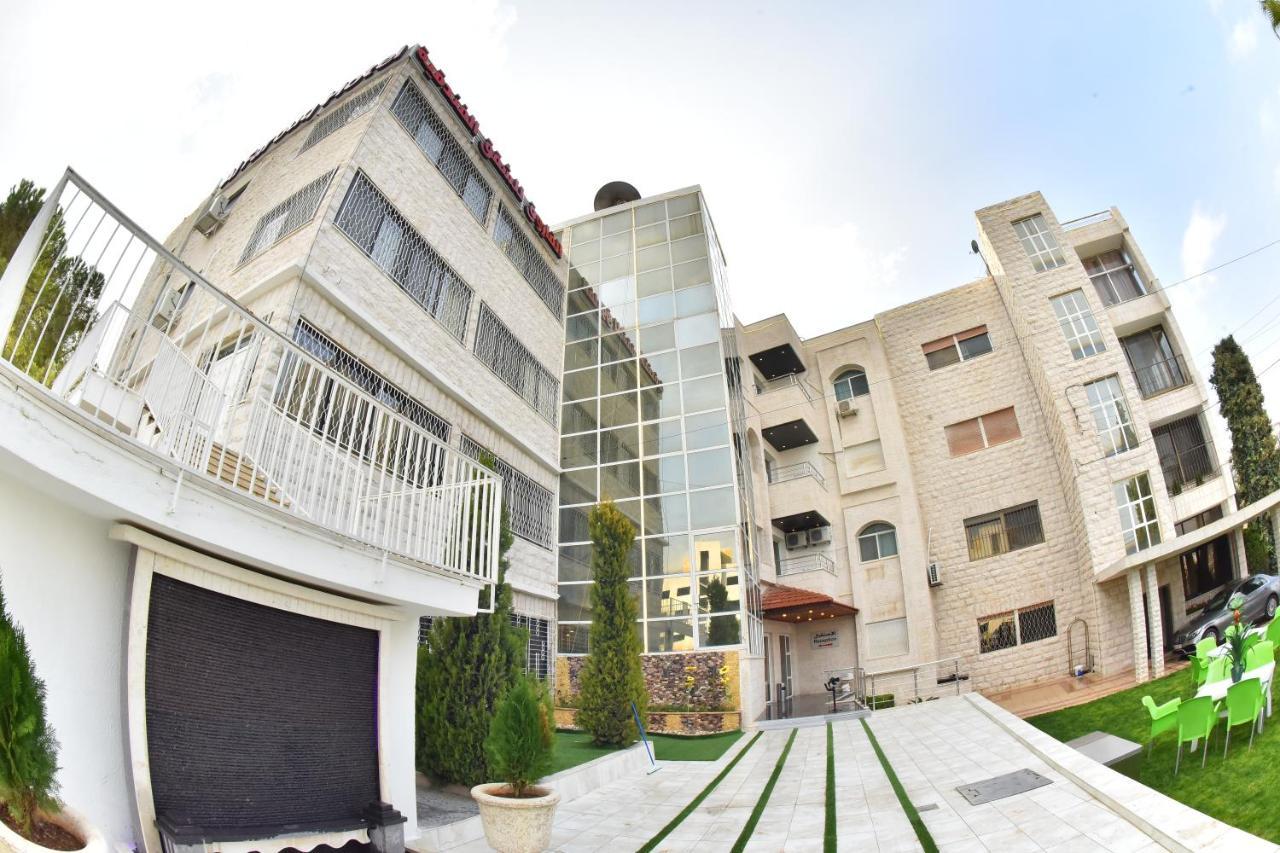 Al Farooq Hotel Apartments Амман Екстер'єр фото