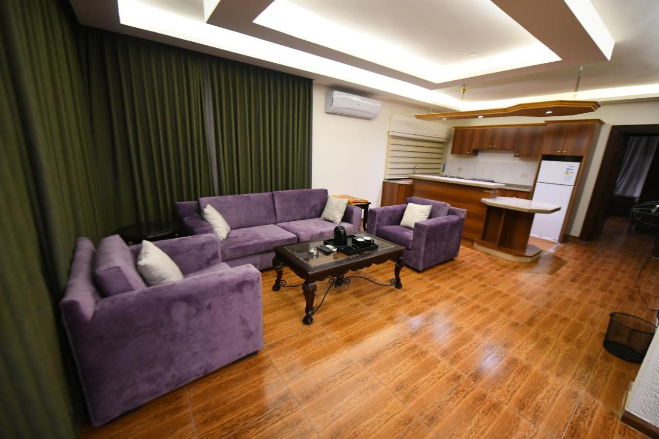 Al Farooq Hotel Apartments Амман Екстер'єр фото