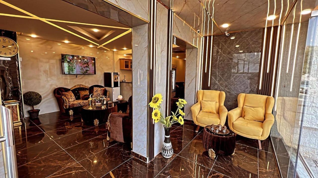 Al Farooq Hotel Apartments Амман Екстер'єр фото